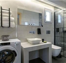 3 bedroom seaside villa with pool & jacuzzi, near Acharavi, sleeps 6